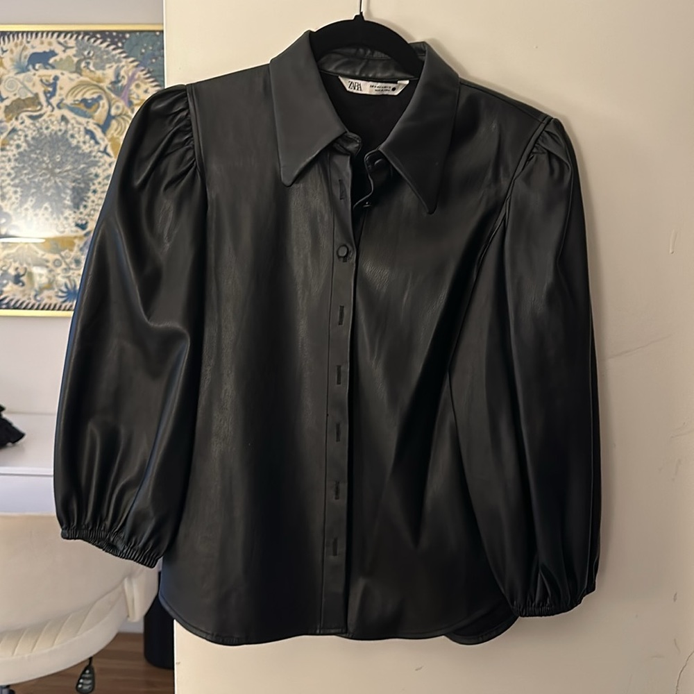 Zara puff sleeve button down top in faux leather
